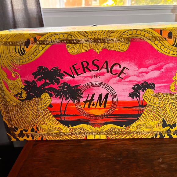 Very rare Versace H&M Collab Shoes in pristine unworn condition - Picture 1 of 11